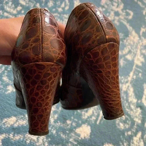 Vintage 1940s genuine alligator heels for tiny feet - Picture 5 of 10